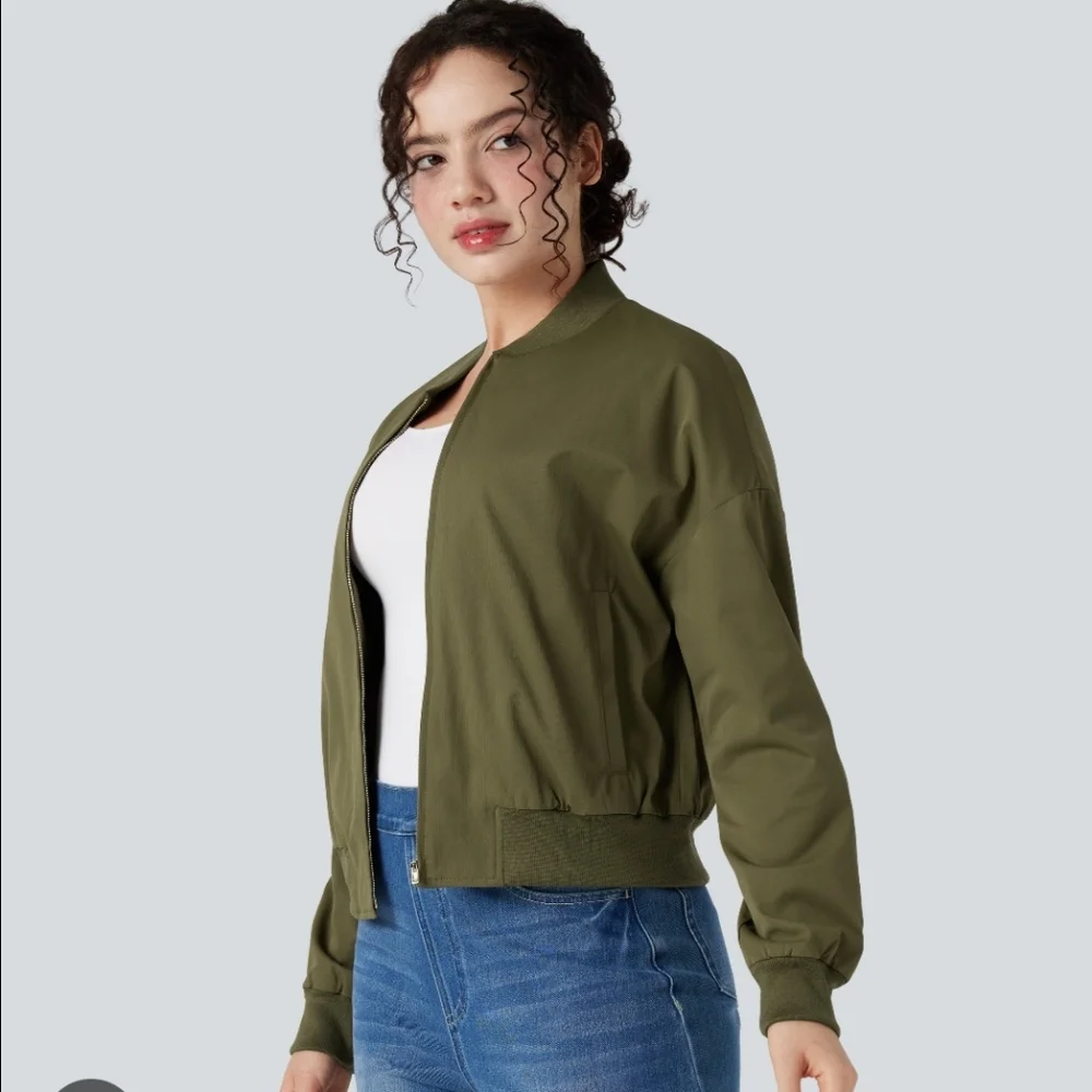 WOMEN'S GREEN CASUAL BOMBER JACKET SIZE MEDIUM